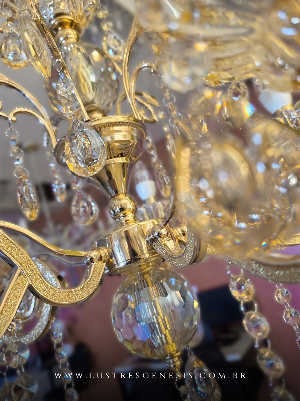 Lustre de Cristal Ge&oacute;rgia Cl&aacute;ssico Dourado Cristal &Acirc;mbar 5 Bra&ccedil;os